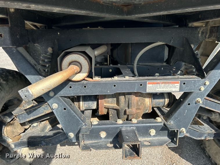 image for item LE9593 2011 Cub Cadet  utility vehicle