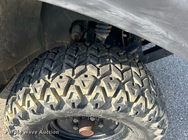 image for item LE9593 2011 Cub Cadet  utility vehicle