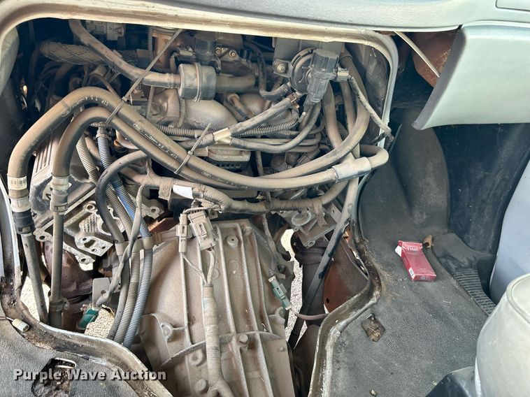 image for item LE9595 1998 Ford Club Wagon  van