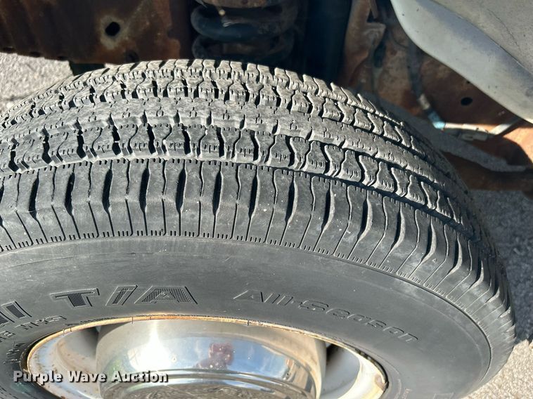 image for item LE9595 1998 Ford Club Wagon  van