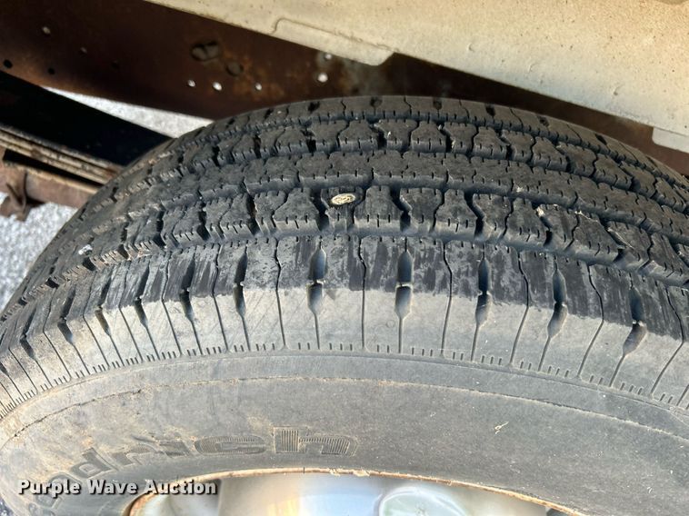 image for item LE9595 1998 Ford Club Wagon  van