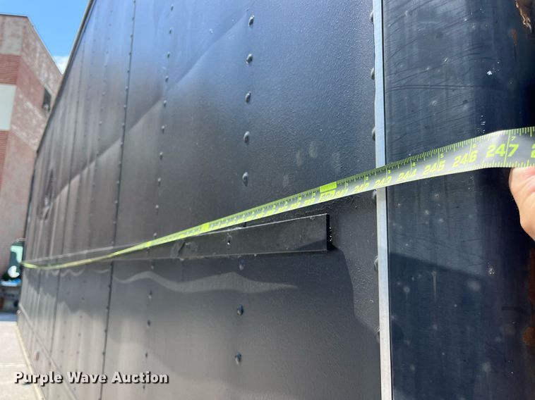 image for item LE9596 2003 Chevrolet W5500  box truck