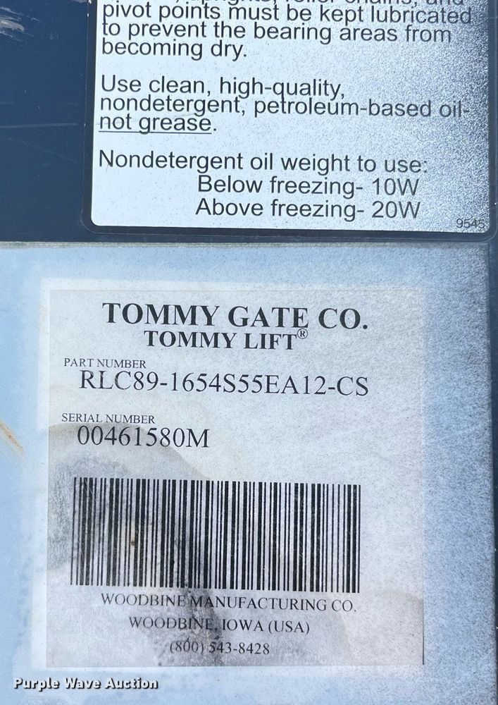 image for item LE9596 2003 Chevrolet W5500  box truck