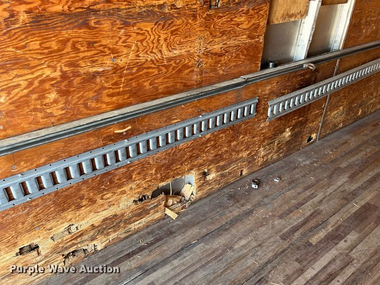 image for item LE9596 2003 Chevrolet W5500  box truck