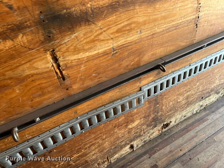 image for item LE9596 2003 Chevrolet W5500  box truck