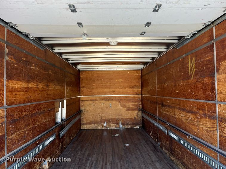 image for item LE9596 2003 Chevrolet W5500  box truck