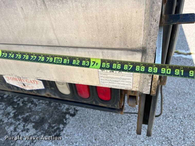 image for item LE9596 2003 Chevrolet W5500  box truck