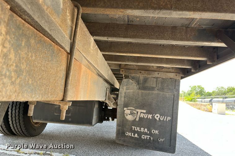 image for item LE9596 2003 Chevrolet W5500  box truck