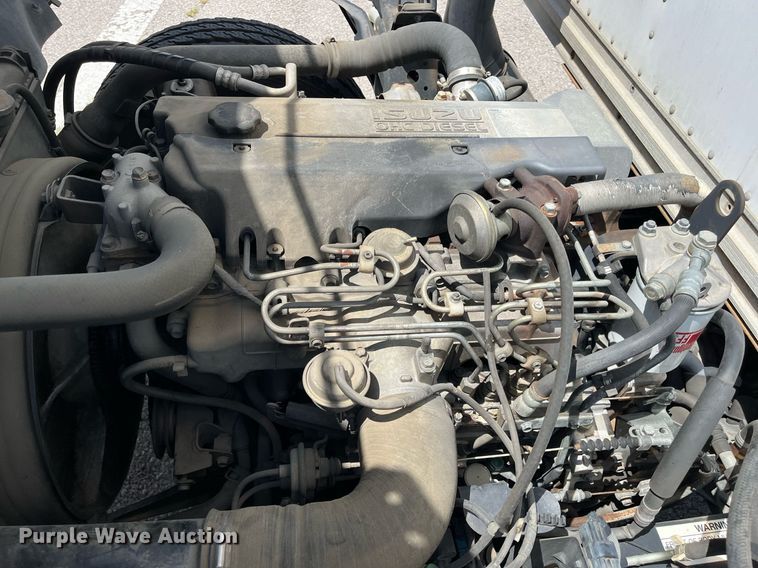 image for item LE9596 2003 Chevrolet W5500  box truck