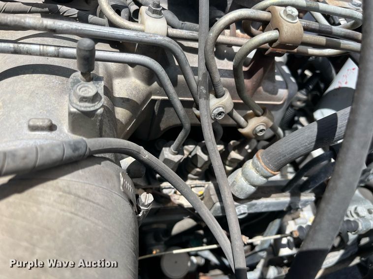 image for item LE9596 2003 Chevrolet W5500  box truck