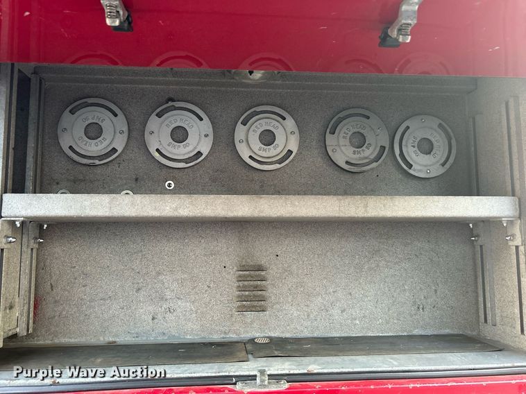 image for item LE9598 1992 Pierce Tilt Cab  pumper fire truck