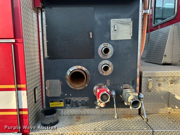 image for item LE9598 1992 Pierce Tilt Cab  pumper fire truck