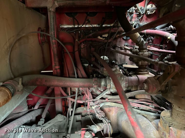 image for item LE9598 1992 Pierce Tilt Cab  pumper fire truck