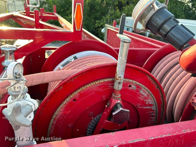 image for item LE9598 1992 Pierce Tilt Cab  pumper fire truck