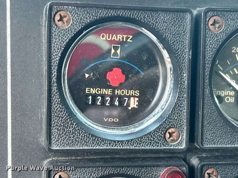 image for item LE9598 1992 Pierce Tilt Cab  pumper fire truck