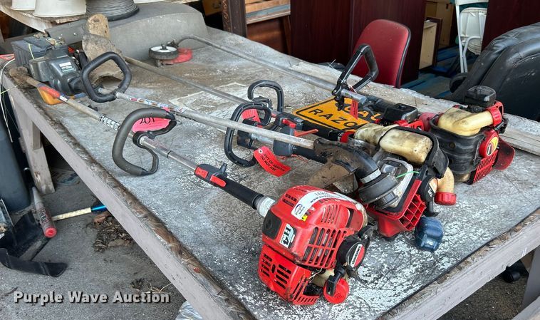 image for item LE9600 (5) string trimmers