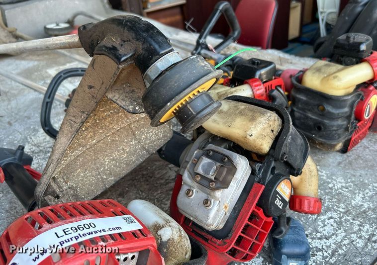 image for item LE9600 (5) string trimmers