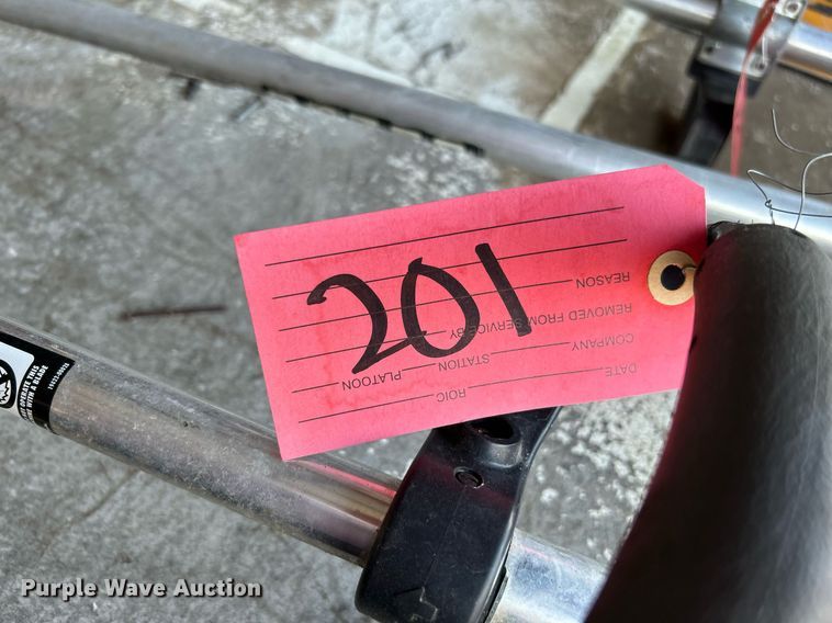 image for item LE9600 (5) string trimmers