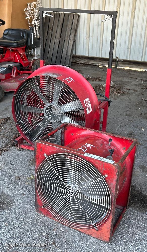 image for item LE9602 (2) fans