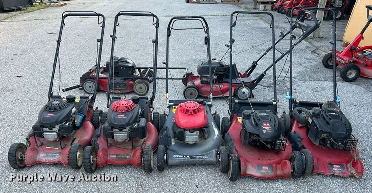 image for item LE9604 (7) lawn mowers