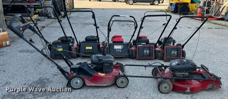 image for item LE9604 (7) lawn mowers