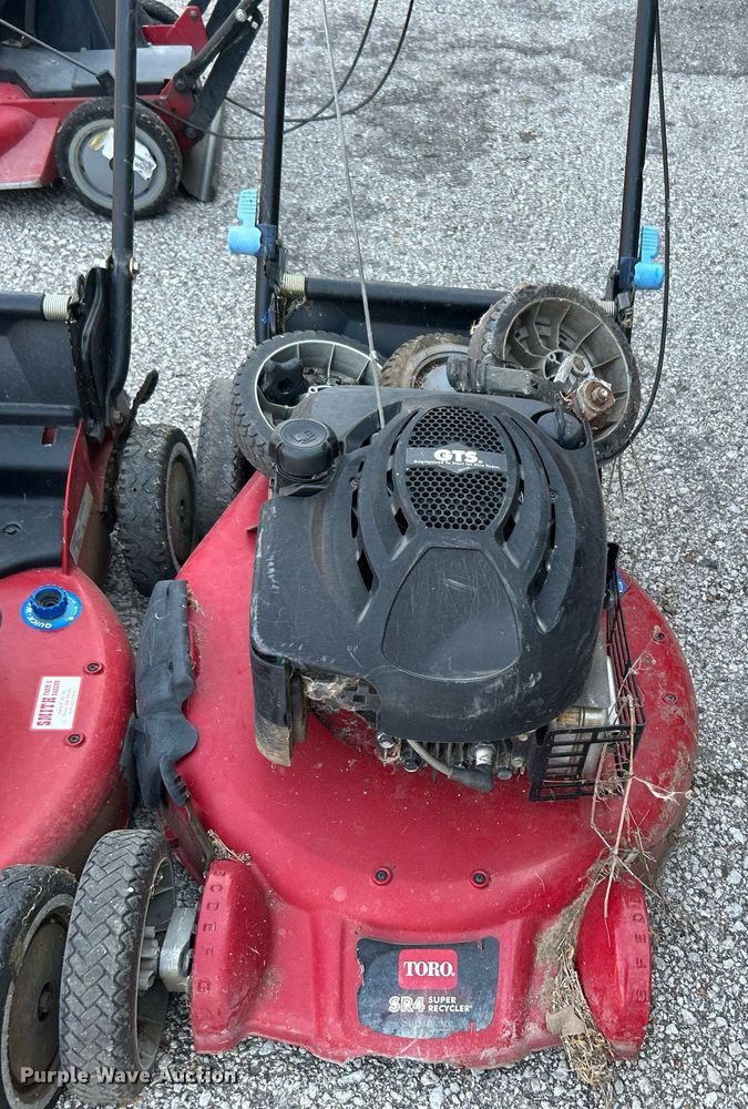 image for item LE9604 (7) lawn mowers