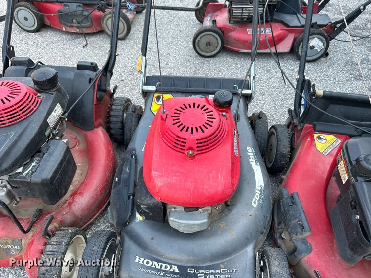 image for item LE9604 (7) lawn mowers