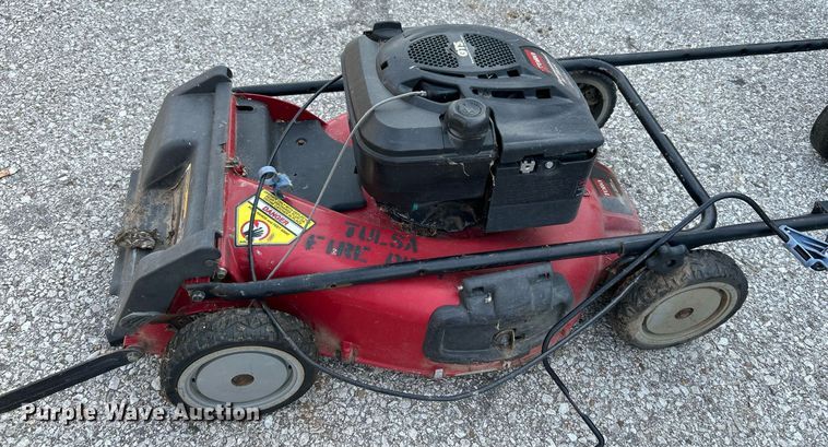 image for item LE9604 (7) lawn mowers