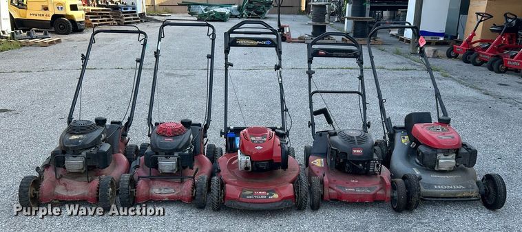 image for item LE9605 (5) lawn mowers