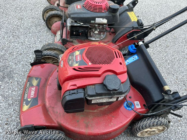 image for item LE9605 (5) lawn mowers