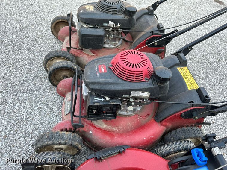 image for item LE9605 (5) lawn mowers