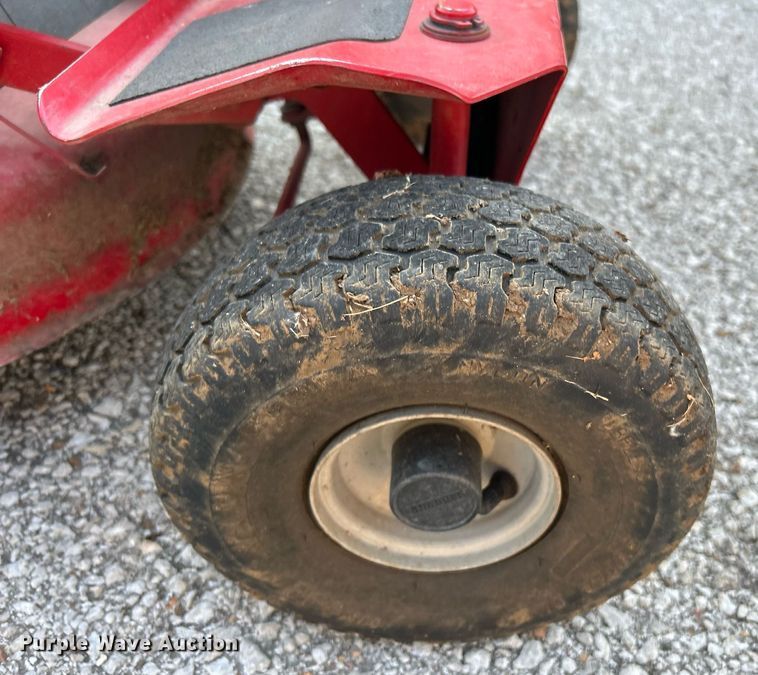 image for item LE9606 (2) Snapper lawn mowers