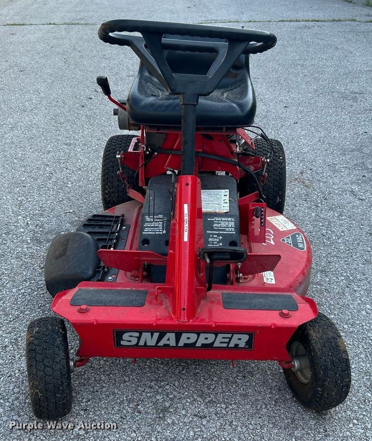 image for item LE9607 Snapper  lawn mower