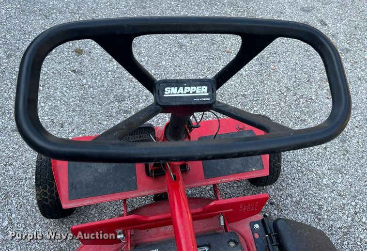 image for item LE9607 Snapper  lawn mower