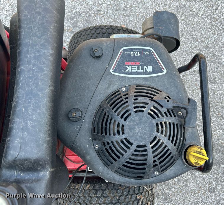 image for item LE9607 Snapper  lawn mower