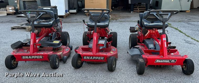 image for item LE9612 (3) Snapper lawn mowers