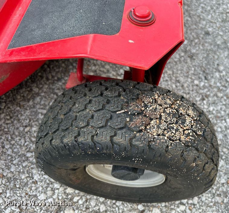 image for item LE9612 (3) Snapper lawn mowers