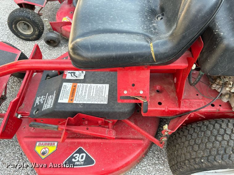 image for item LE9612 (3) Snapper lawn mowers