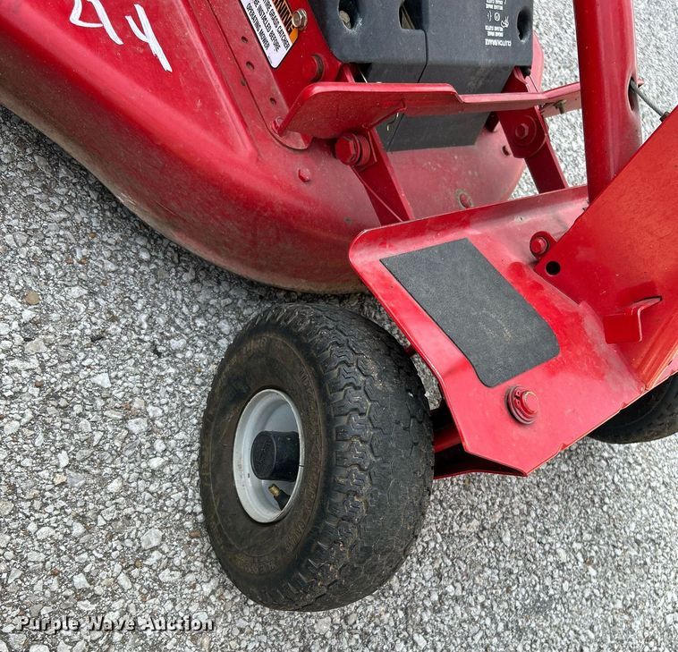 image for item LE9612 (3) Snapper lawn mowers