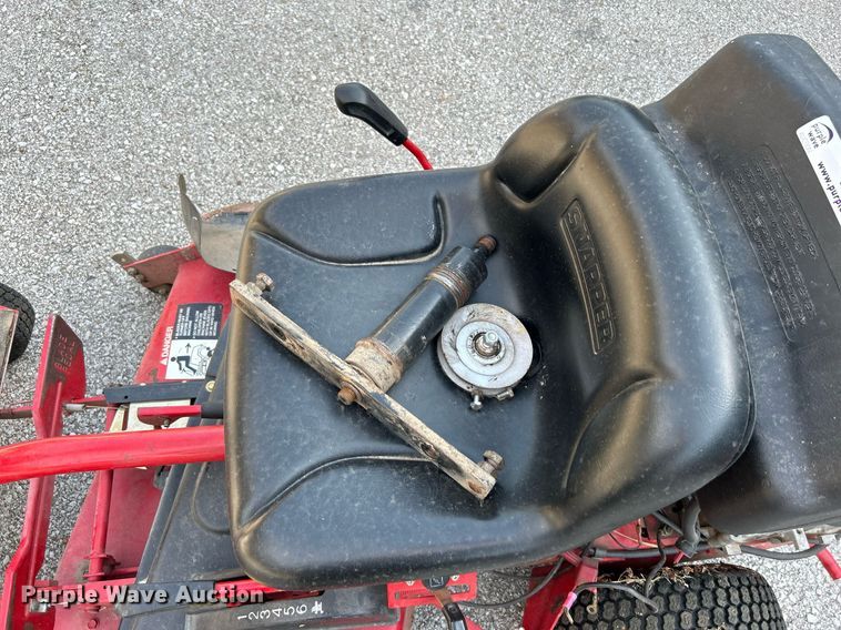 image for item LE9612 (3) Snapper lawn mowers