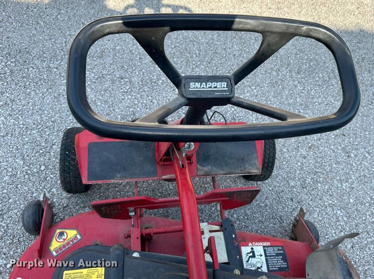 image for item LE9612 (3) Snapper lawn mowers