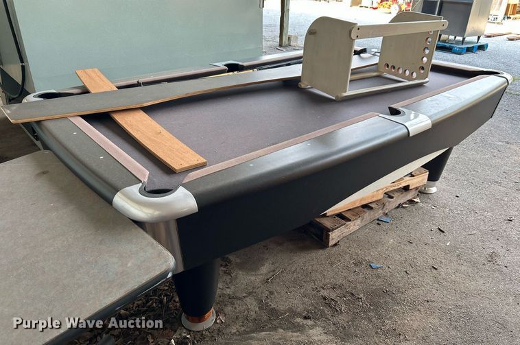 image for item LE9613 Brunswick  pool table