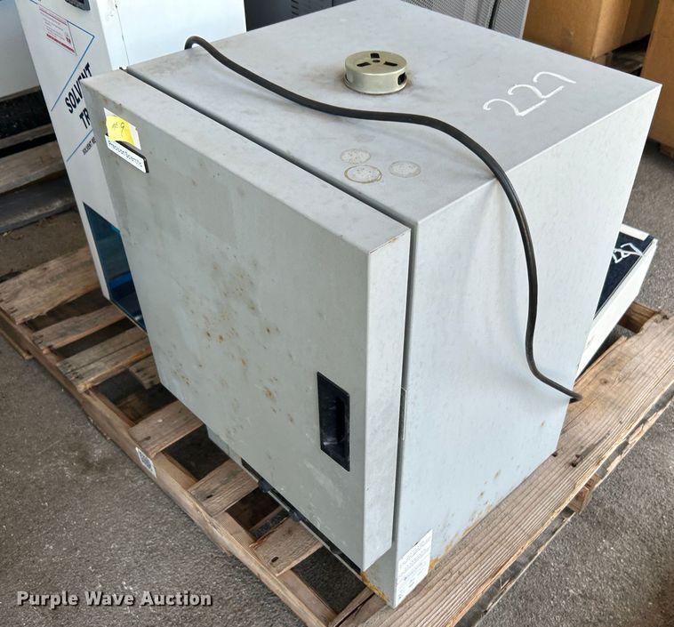 image for item LE9615 Laboratory equipment