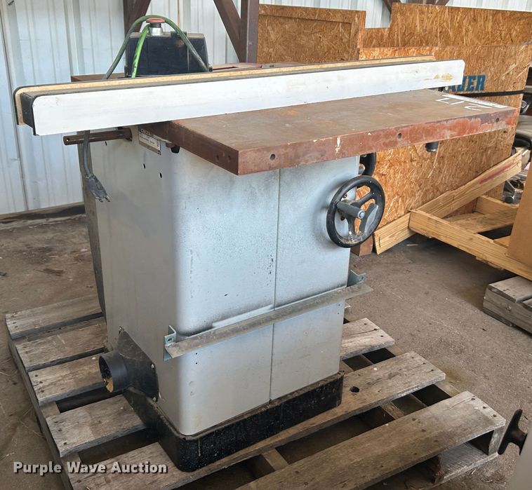 image for item LE9616 Delta  unisaw