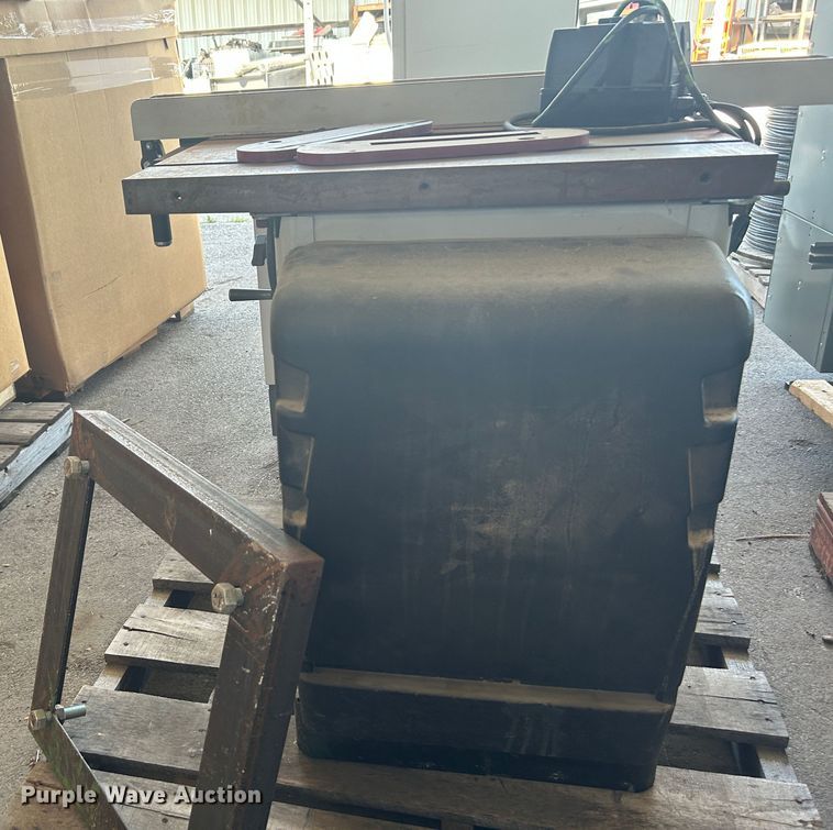 image for item LE9616 Delta  unisaw