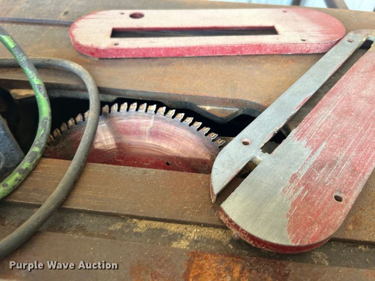 image for item LE9616 Delta  unisaw