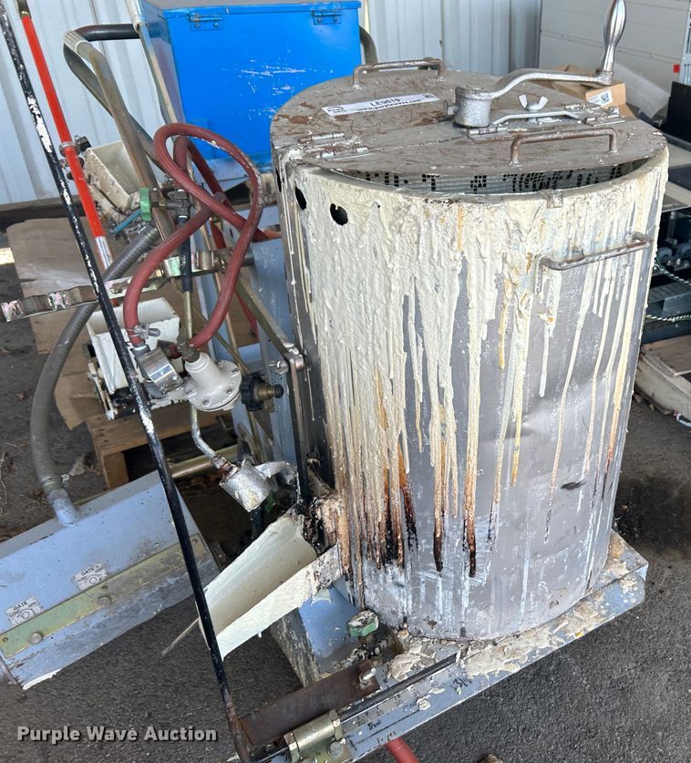 image for item LE9619 Trantex  thermoplastic applicator