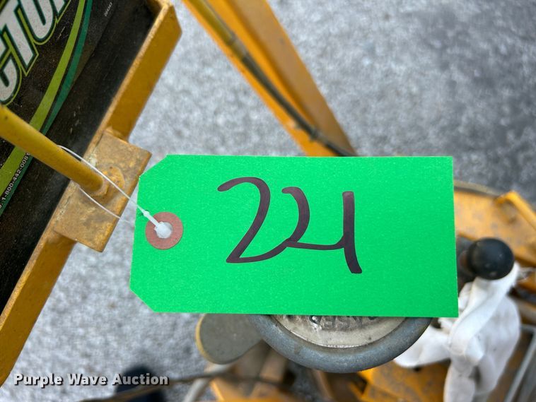 image for item LE9620 Traffic line remover