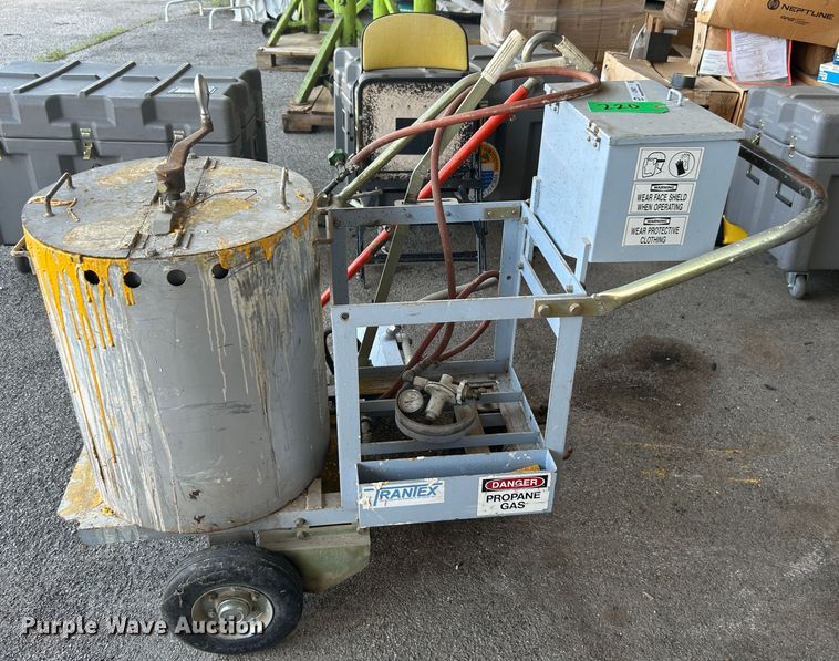 image for item LE9621 Trantex  thermoplastic applicator