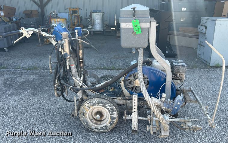 image for item LE9622 Graco LineLazer 200HS  paint striper